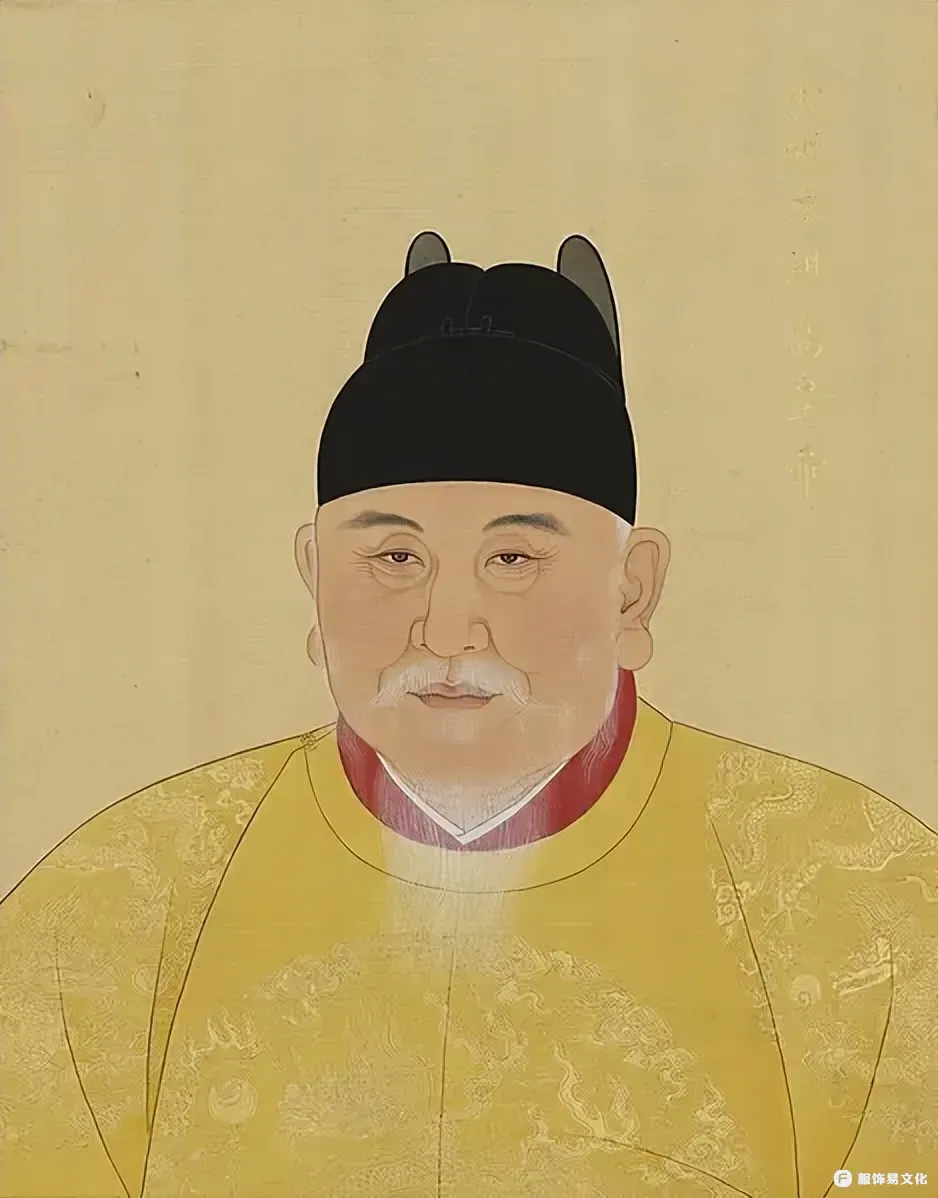 翼善冠